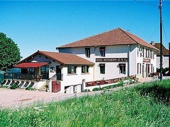 Logis Le Saint Cyr Hotel Montmelard Ngoại thất bức ảnh
