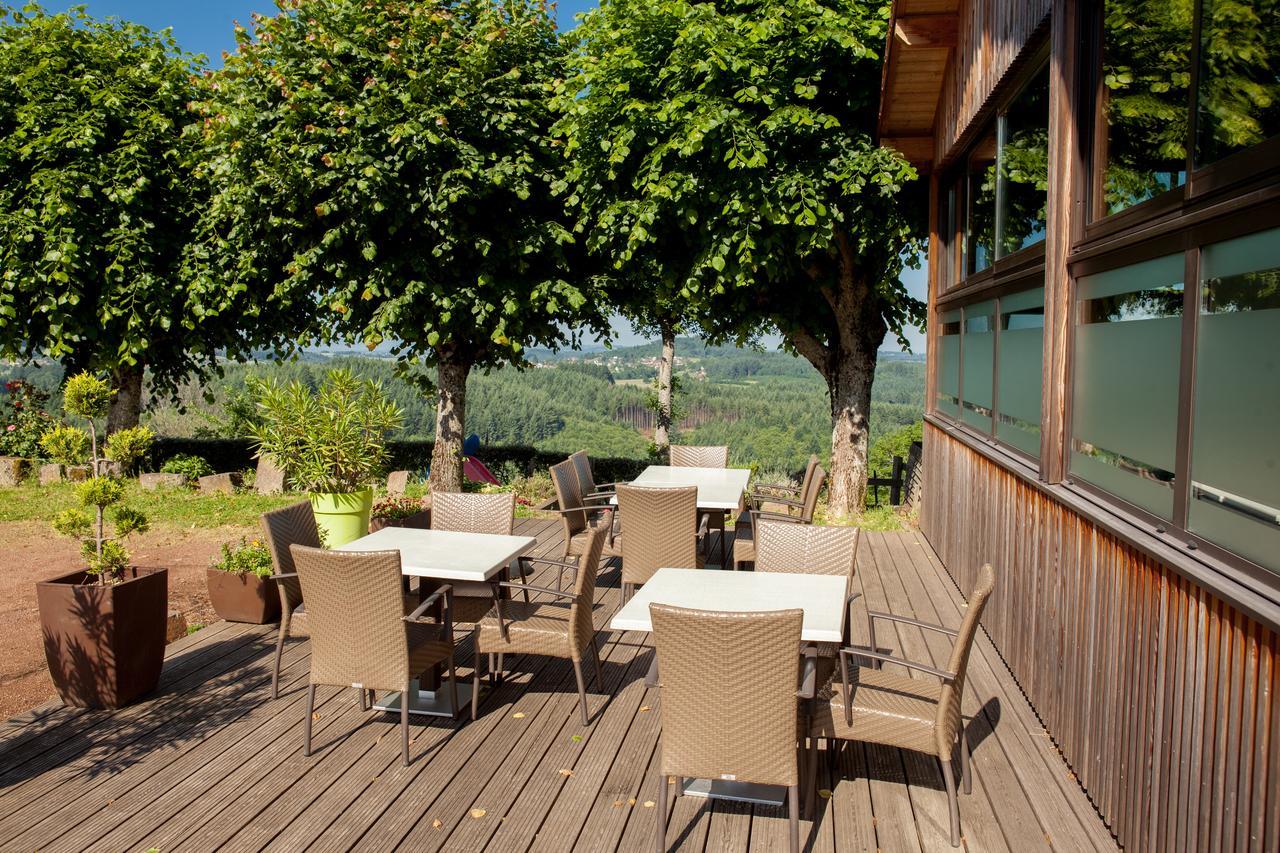 Logis Le Saint Cyr Hotel Montmelard Ngoại thất bức ảnh